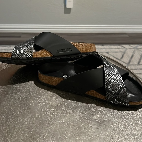 Birkenstock Siena Big Buckle Black
Python Sandals, NWOT - Picture 8 of 8